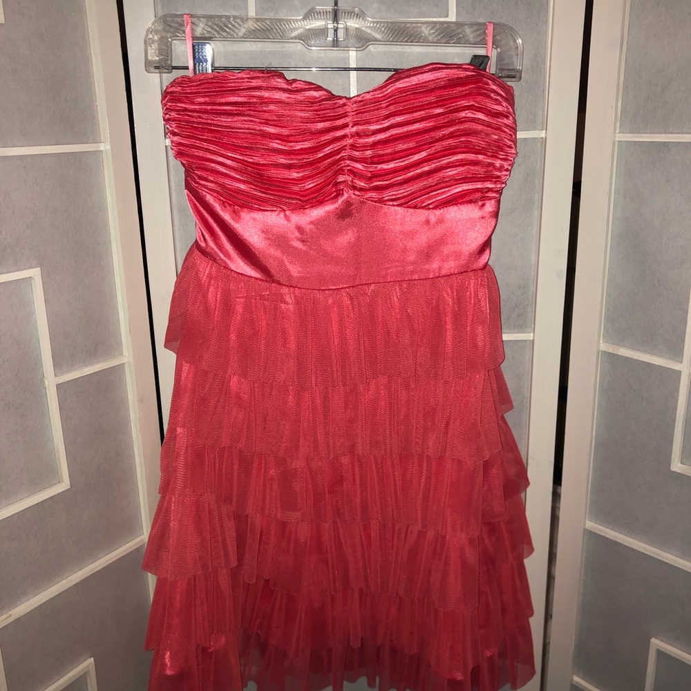 Aggie Tiered Ruffle Strapless Party Dress - Picture 2 of 5